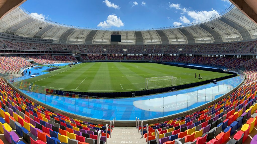 Las radios universitarias de Santiago y El Litoral se preparan para la gran final desde el Estadio Madre de Ciudades