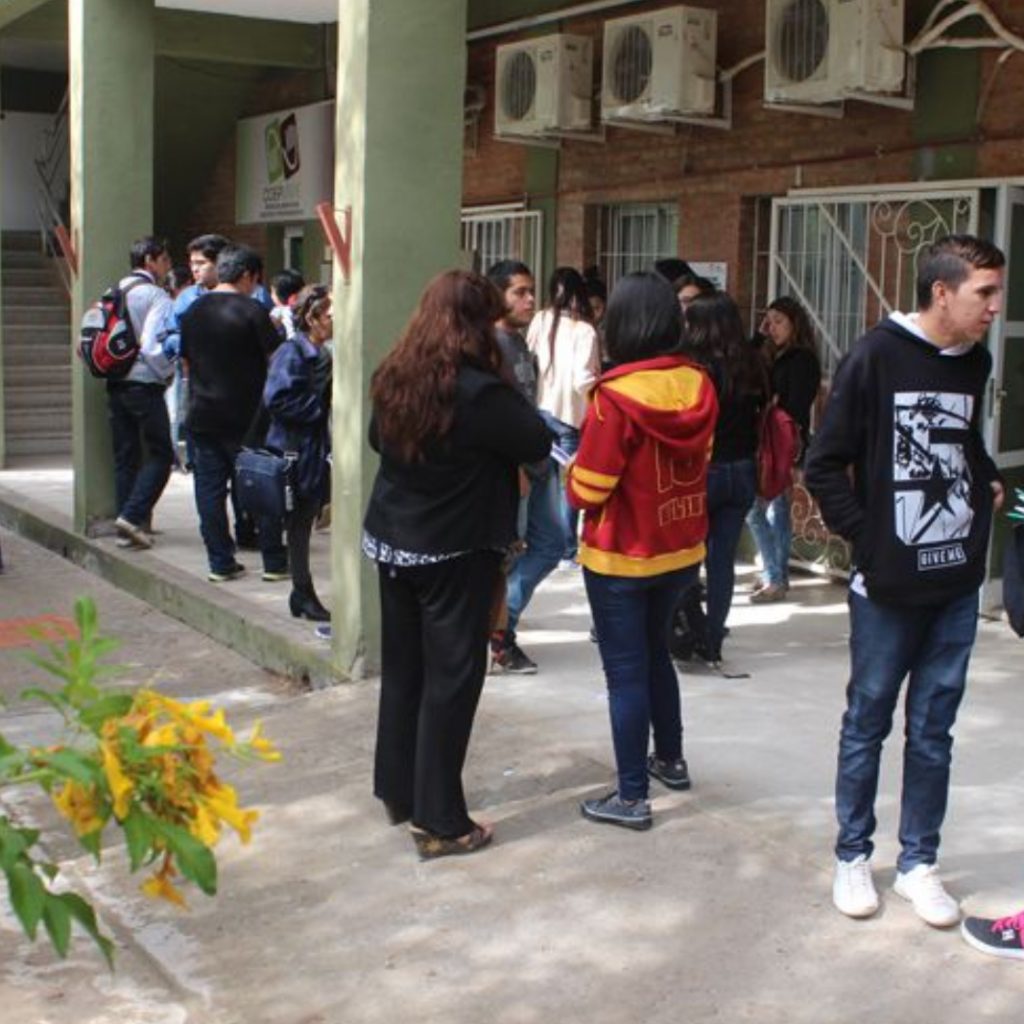 ¿Cómo se preparan las facultades para la vuelta a la presencialidad en la UNSE?